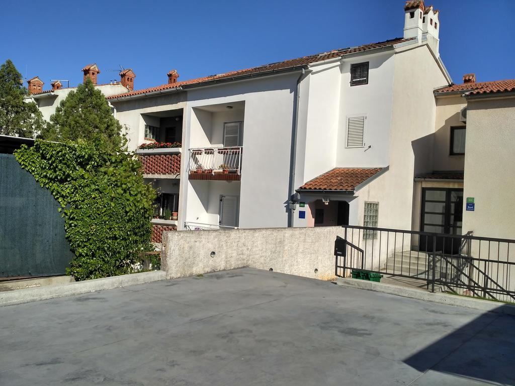 PUY Apartment Natalia מראה חיצוני תמונה